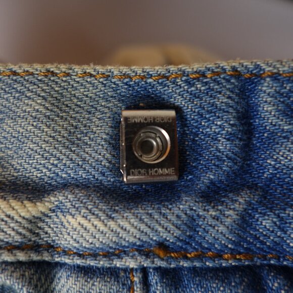 Dior Homme 2011 KVA Era Distressed Denim Jeans Made In Italy, Sz 28 in x 30.5 in - Picture 13 of 16